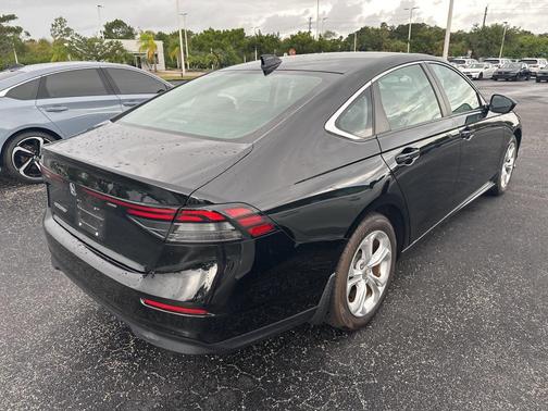 2023 Honda Accord LX 1.5T