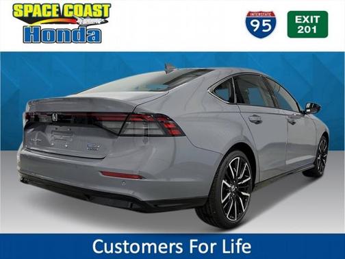 2025 Honda Accord Hybrid Touring