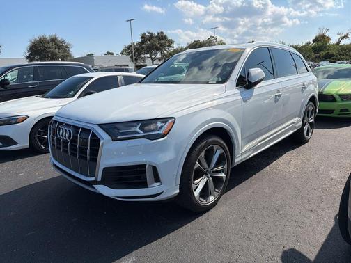 2022 Audi Q7 55 Premium Plus