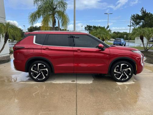 2022 Mitsubishi Outlander SEL
