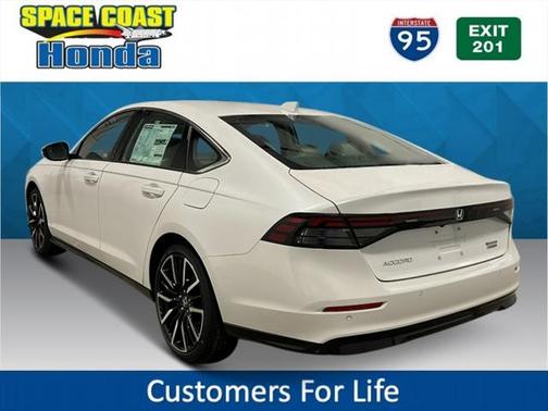 2025 Honda Accord Hybrid Touring