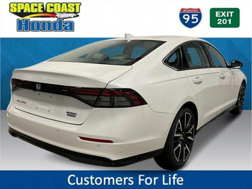 2025 Honda Accord Hybrid Touring