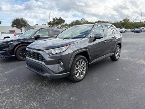 2021 Toyota RAV4 XLE Premium