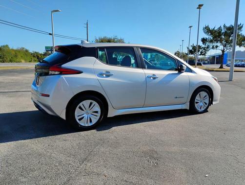 2018 Nissan Leaf S