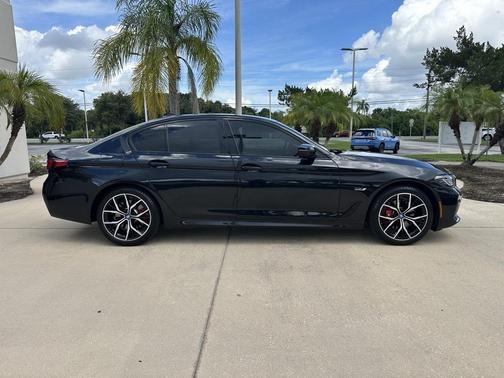 2023 BMW 530e xDrive iPerformance