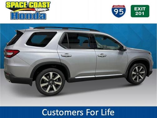 2025 Honda Pilot Touring 8-Passenger