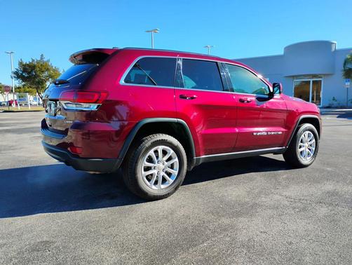 2022 Jeep Grand Cherokee Laredo