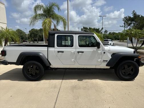 2021 Jeep Gladiator Sport