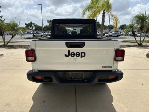 2021 Jeep Gladiator Sport