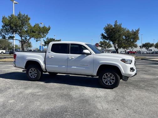 2017 Toyota Tacoma SR5