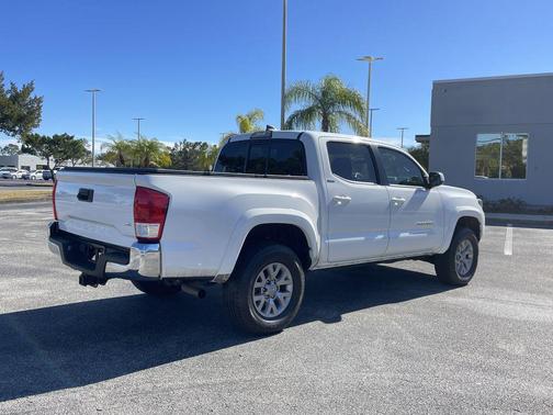 2017 Toyota Tacoma SR5