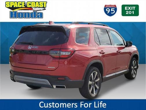 2025 Honda Pilot Touring 8-Passenger