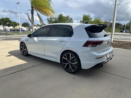 2023 Volkswagen Golf R 2.0T Manual