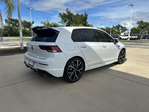 2023 Volkswagen Golf R 2.0T Manual