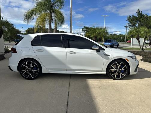 2023 Volkswagen Golf R 2.0T Manual