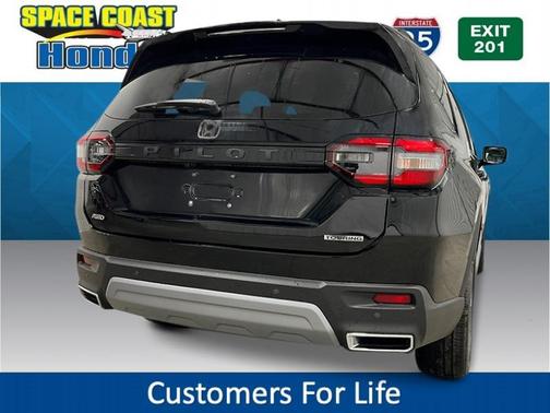2025 Honda Pilot Touring 8-Passenger