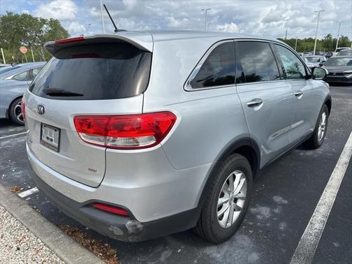 2016 Kia Sorento L