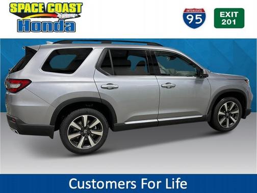 2025 Honda Pilot Touring 8-Passenger