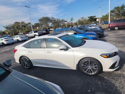 2022 Honda Civic Touring