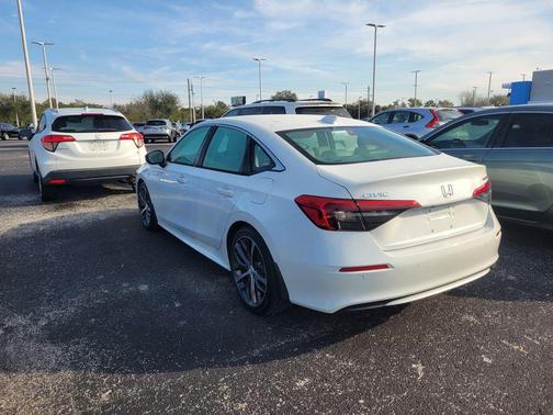 2022 Honda Civic Touring