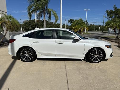 2022 Honda Civic Touring