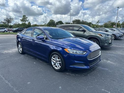 2013 Ford Fusion SE