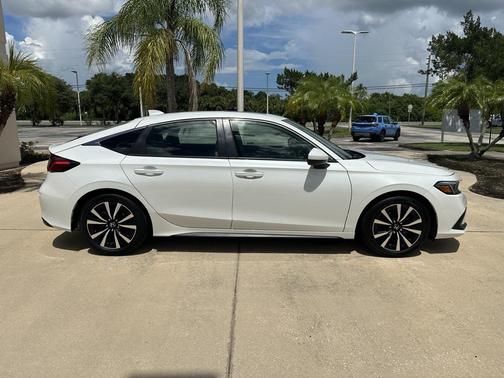 2022 Honda Civic EX-L