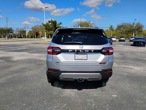 2026 Honda Pilot TrailSport