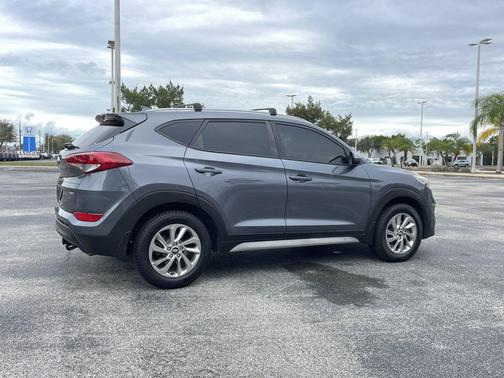 2018 Hyundai TUCSON SEL