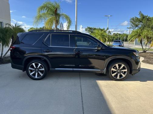 2023 Honda Pilot Elite