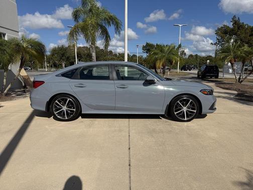 2022 Honda Civic Touring