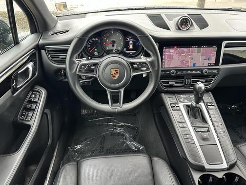 2020 Porsche Macan S