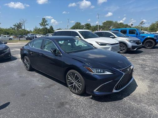 2022 Lexus ES 350 Base