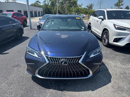 2022 Lexus ES 350 Base