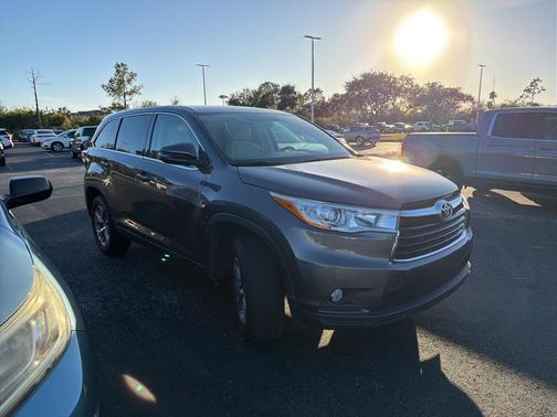 2014 Toyota Highlander LE Plus