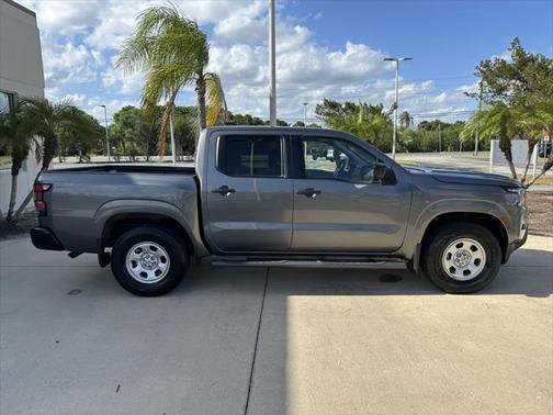 2022 Nissan Frontier S