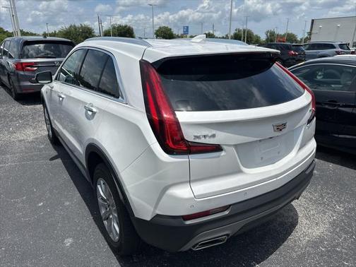 2023 Cadillac XT4 Premium Luxury