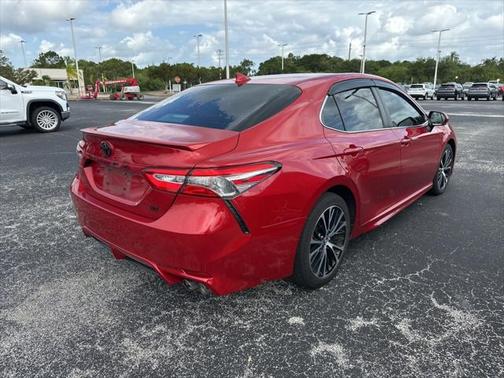 2019 Toyota Camry SE