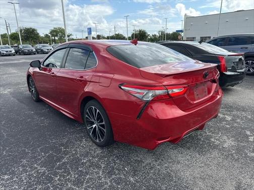 2019 Toyota Camry SE
