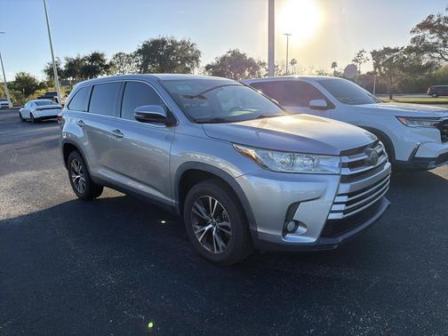 2019 Toyota Highlander LE Plus