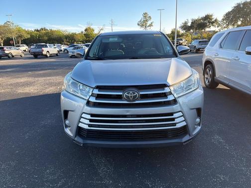 2019 Toyota Highlander LE Plus