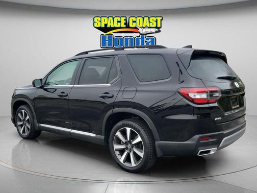 2023 Honda Pilot Touring 8-Passenger