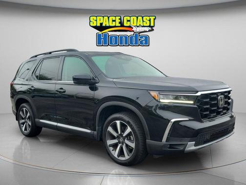 2023 Honda Pilot Touring 8-Passenger
