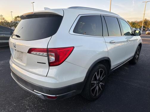 2019 Honda Pilot Touring 8-Passenger