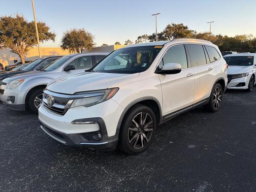 2019 Honda Pilot Touring 8-Passenger