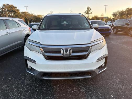 2019 Honda Pilot Touring 8-Passenger