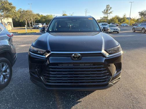 2024 Toyota Grand Highlander Hybrid XLE
