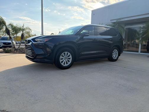 2024 Toyota Grand Highlander Hybrid XLE