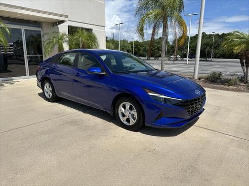 2023 Hyundai ELANTRA SE