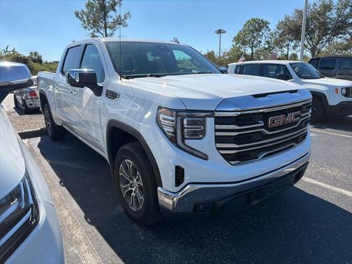 2025 GMC Sierra 1500 SLT